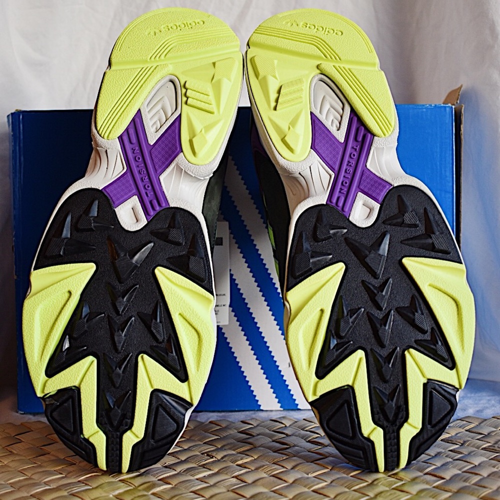 🚨SOLD🚨NEW Adidas Yung-1 - Picture 6 of 8